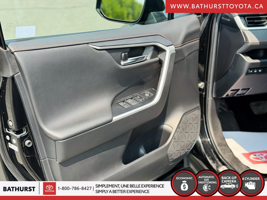 Toyota RAV4 Trail 2022 à Bathurst, Nouveau-Brunswick - 13 - w1024h768px
