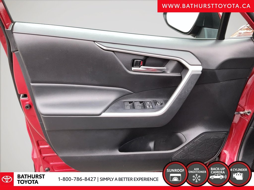 Toyota RAV4 Hybrid XLE 2022 à Bathurst, Nouveau-Brunswick - 11 - w1024h768px