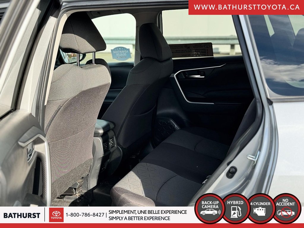 2023  RAV4 HYBRID XLE in Bathurst, New Brunswick - 10 - w1024h768px