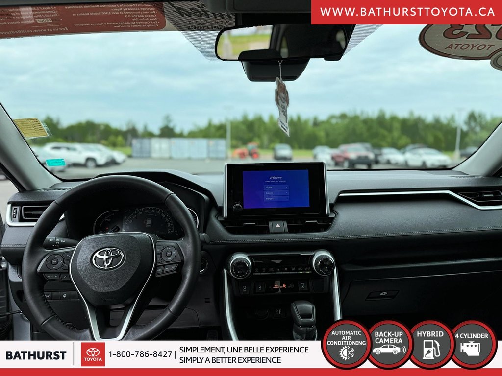 Toyota RAV4 Hybrid XLE 2023 à Bathurst, Nouveau-Brunswick - 12 - w1024h768px