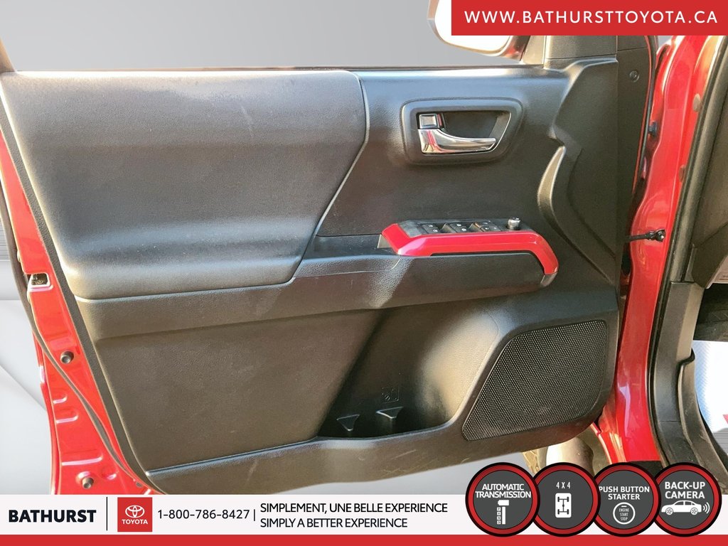 2017 Toyota Tacoma TRD Off Road in Bathurst, New Brunswick - 10 - w1024h768px