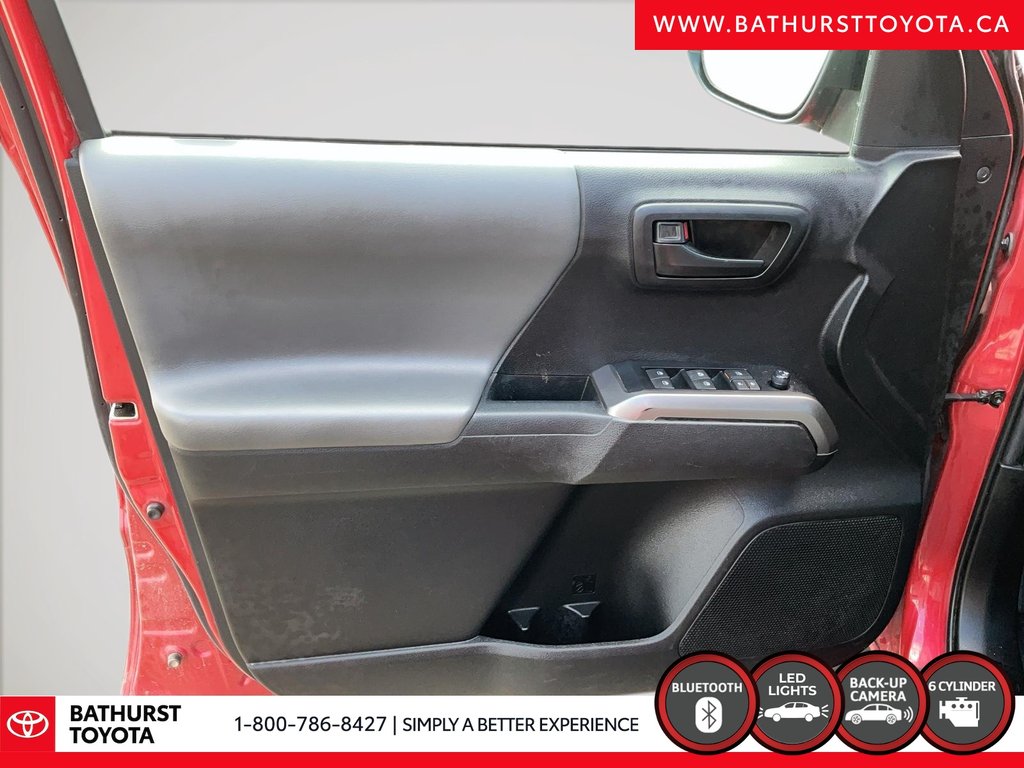 2022 Toyota Tacoma BASE in Bathurst, New Brunswick - 9 - w1024h768px