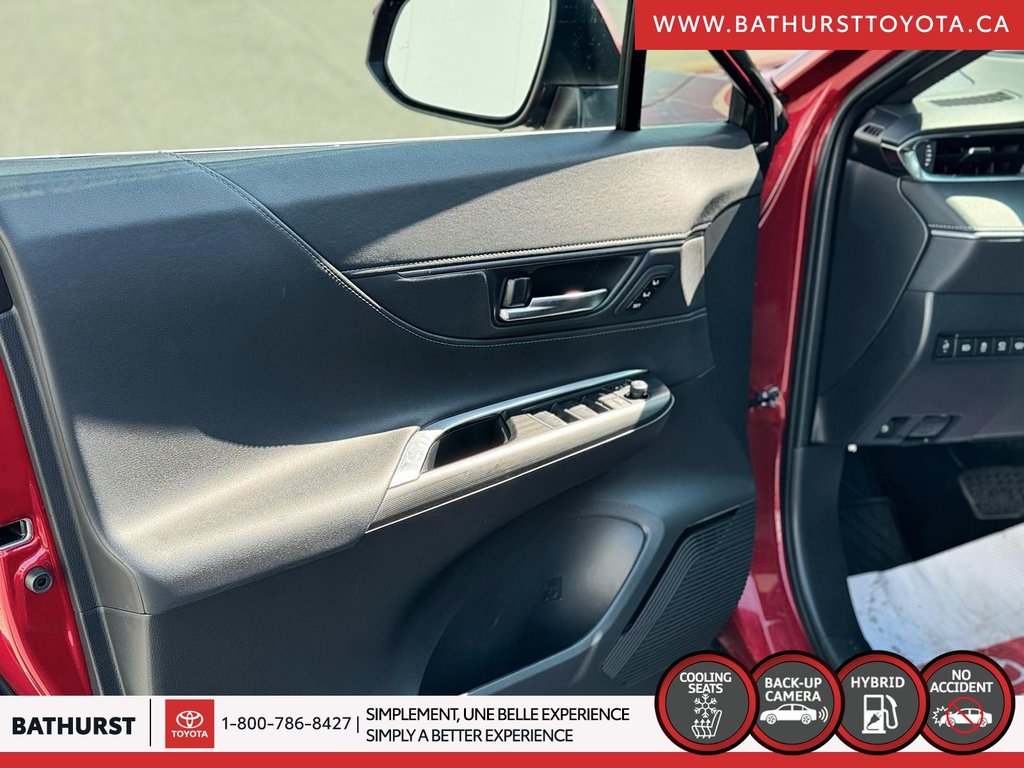 2023 Toyota Venza Limited in Bathurst, New Brunswick - 13 - w1024h768px