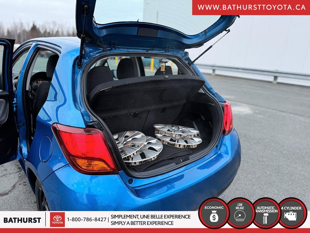 2015  Yaris LE in Bathurst, New Brunswick - 10 - w1024h768px