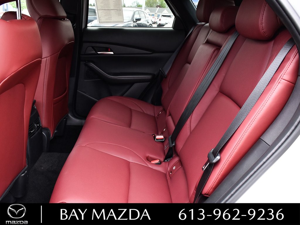 2024 Mazda CX-30 in Pickering, Ontario - 14 - w1024h768px