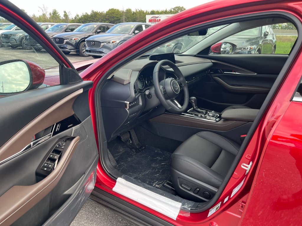 2024 Mazda CX-30 in Pickering, Ontario - 16 - w1024h768px