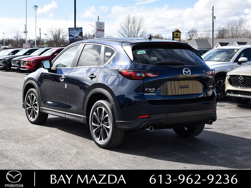 2024 Mazda CX-5 in Pickering, Ontario - 4 - w1024h768px