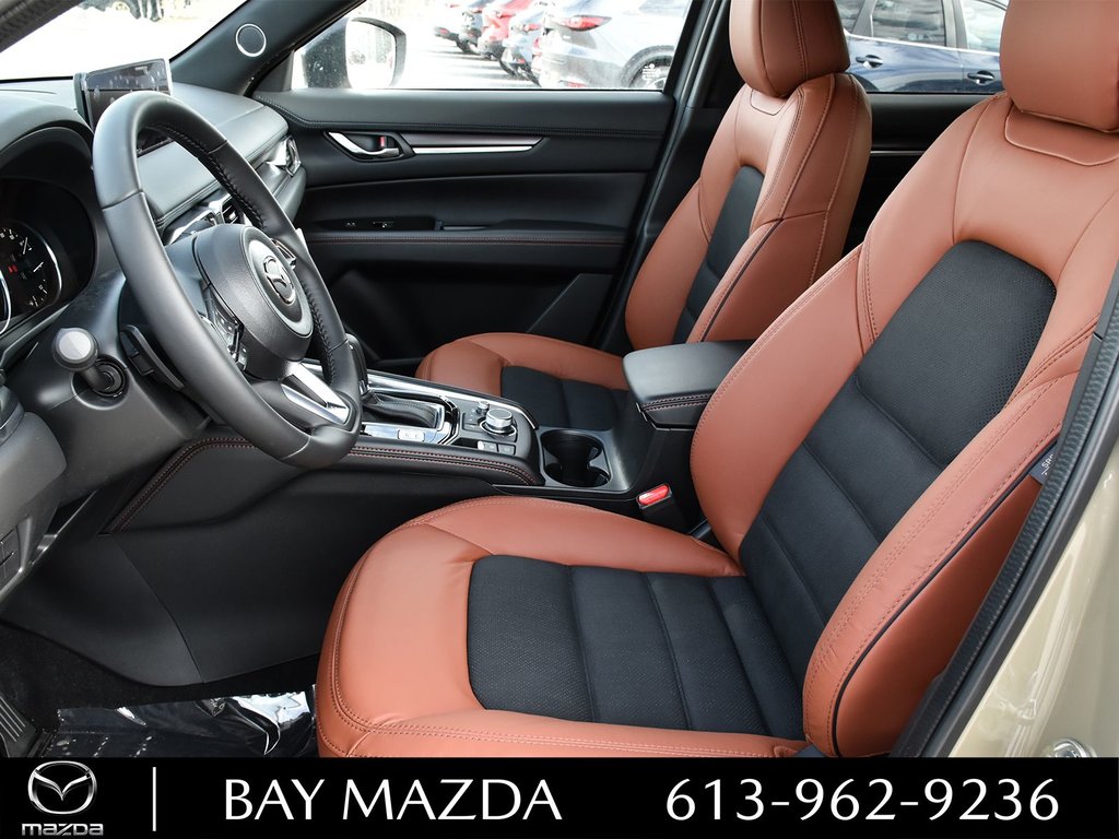 2024 Mazda CX-5 in Pickering, Ontario - 15 - w1024h768px