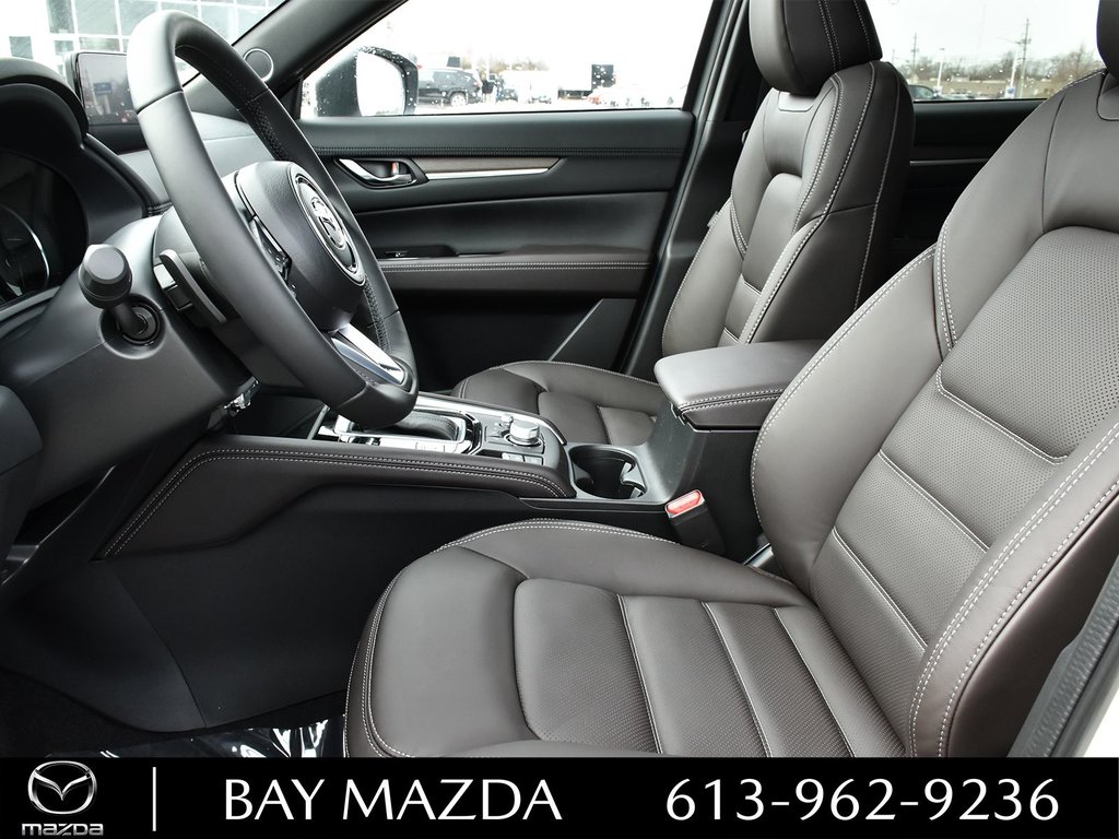 2024 Mazda CX-5 in Pickering, Ontario - 13 - w1024h768px