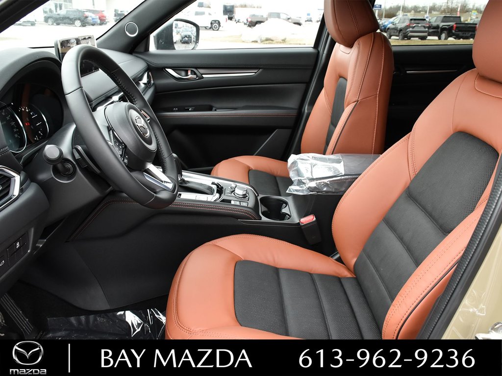 2024 Mazda CX-5 in Pickering, Ontario - 15 - w1024h768px