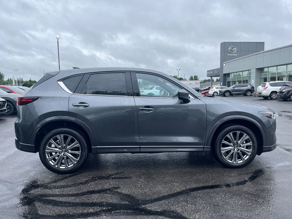 2024 Mazda CX-5 in Pickering, Ontario - 8 - w1024h768px