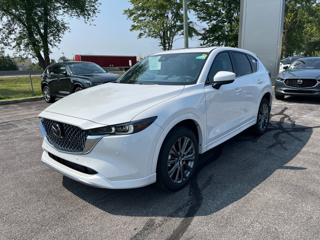 2024 Mazda CX-5 in Pickering, Ontario - 3 - w1024h768px