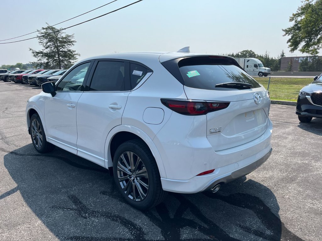 2024 Mazda CX-5 in Pickering, Ontario - 5 - w1024h768px