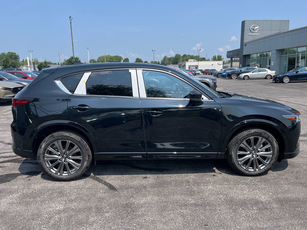 2024 Mazda CX-5 in Pickering, Ontario - 8 - w1024h768px