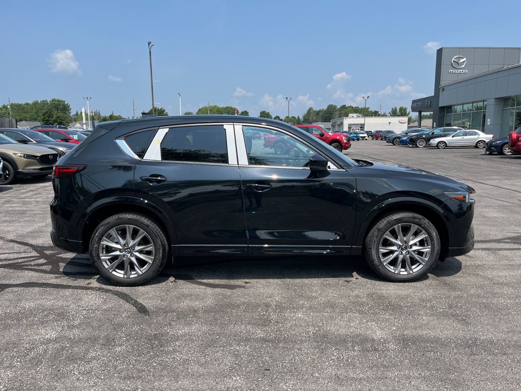 2024 Mazda CX-5 in Pickering, Ontario - 8 - w1024h768px