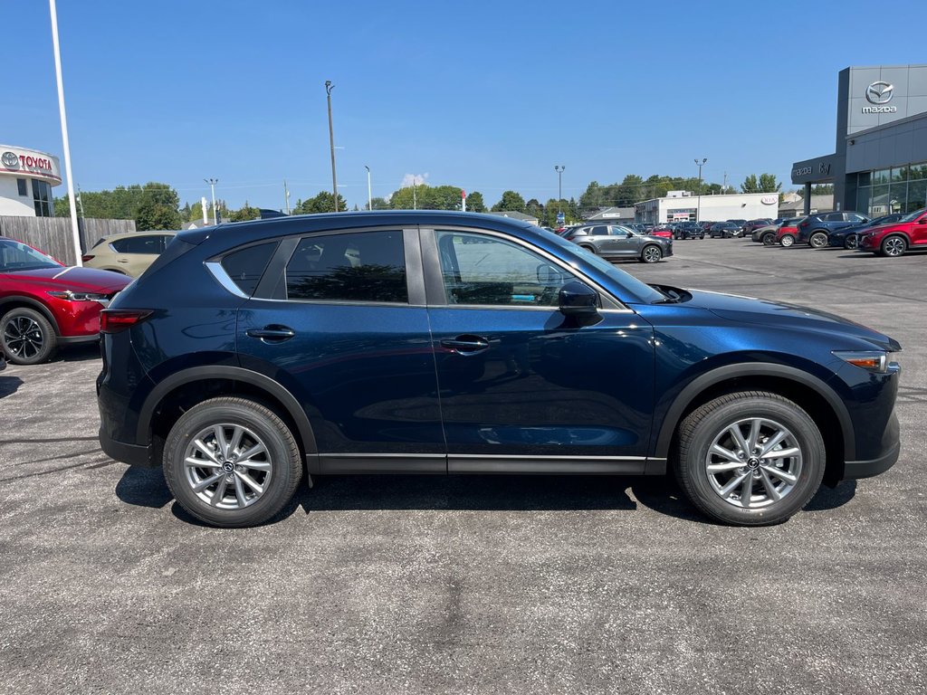 2024 Mazda CX-5 in Pickering, Ontario - 8 - w1024h768px