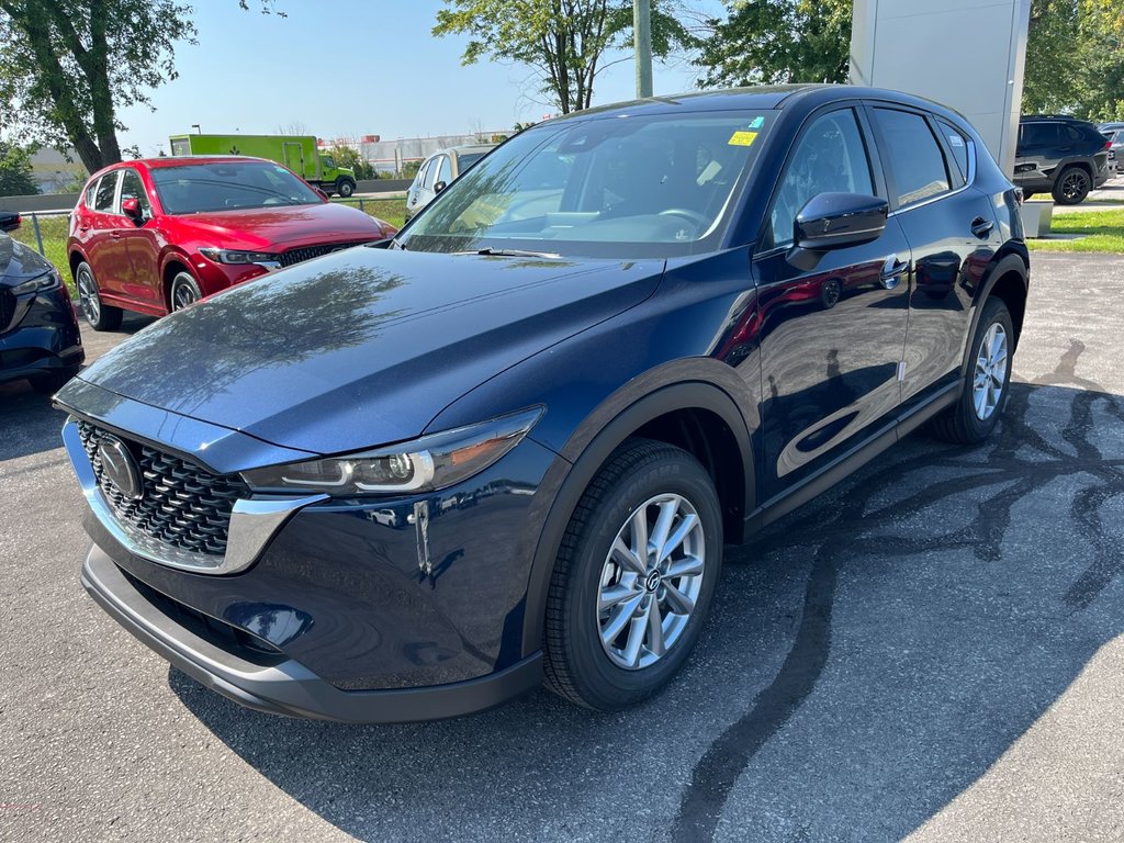 2024 Mazda CX-5 in Pickering, Ontario - 3 - w1024h768px