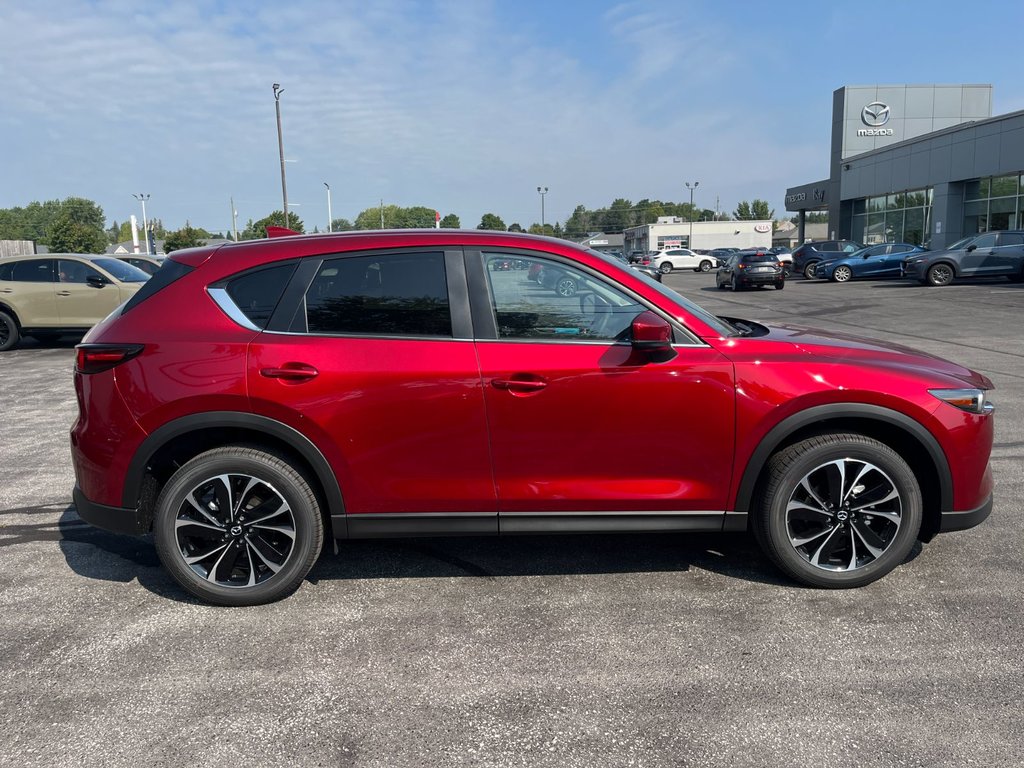 2024 Mazda CX-5 in Pickering, Ontario - 8 - w1024h768px