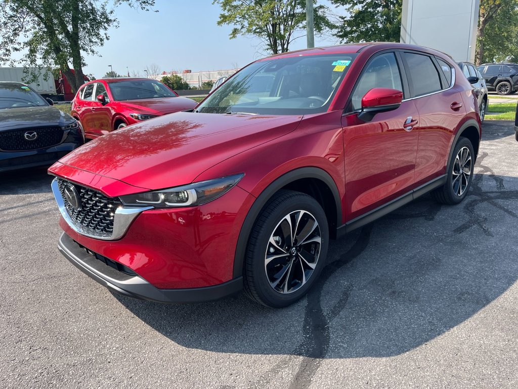 2024 Mazda CX-5 in Pickering, Ontario - 3 - w1024h768px