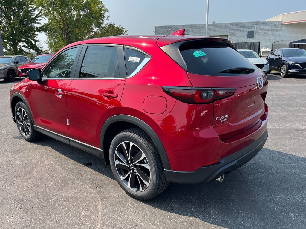 2025 Mazda CX-5 in Pickering, Ontario - 5 - w1024h768px