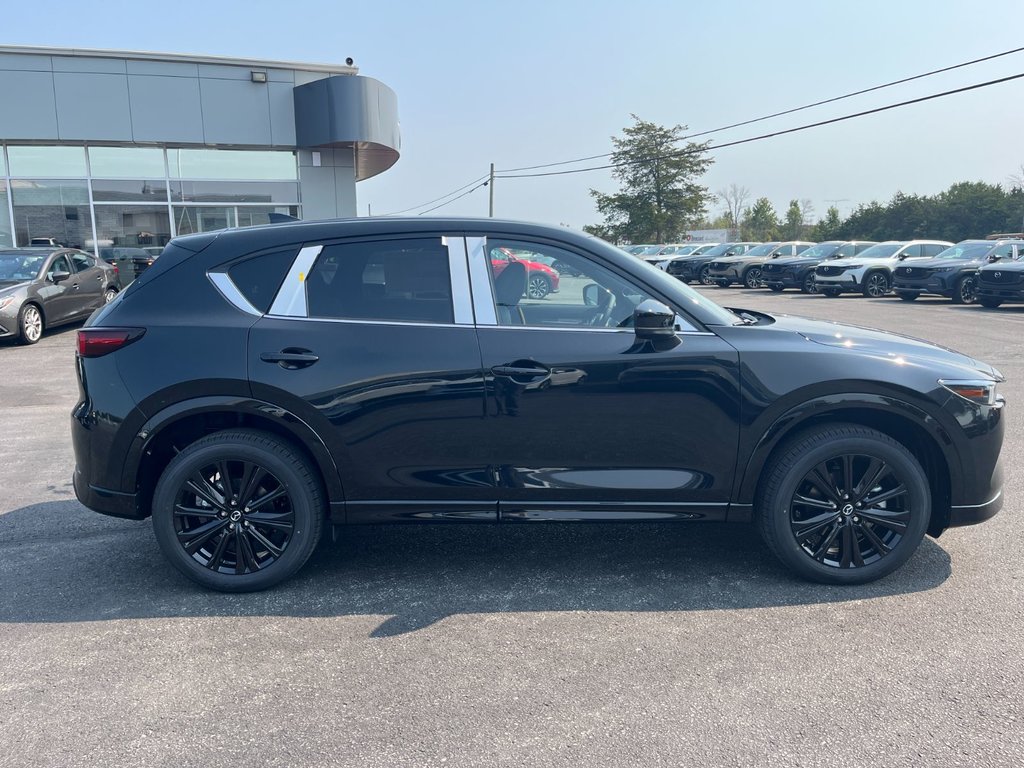 2025 Mazda CX-5 in Pickering, Ontario - 8 - w1024h768px