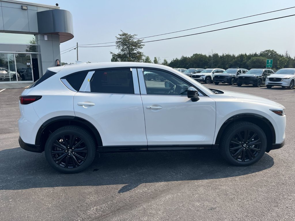 2025 Mazda CX-5 in Pickering, Ontario - 8 - w1024h768px