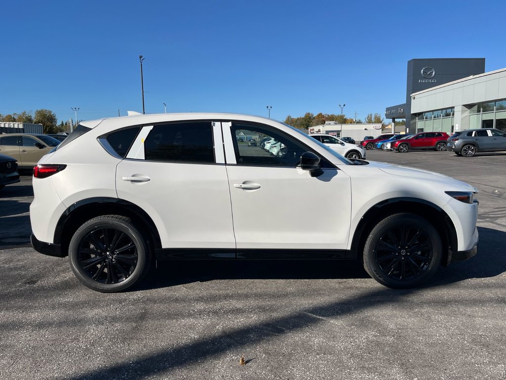 2025 Mazda CX-5 in Pickering, Ontario - 8 - w1024h768px