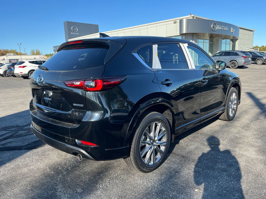 2025 Mazda CX-5 in Pickering, Ontario - 7 - w1024h768px