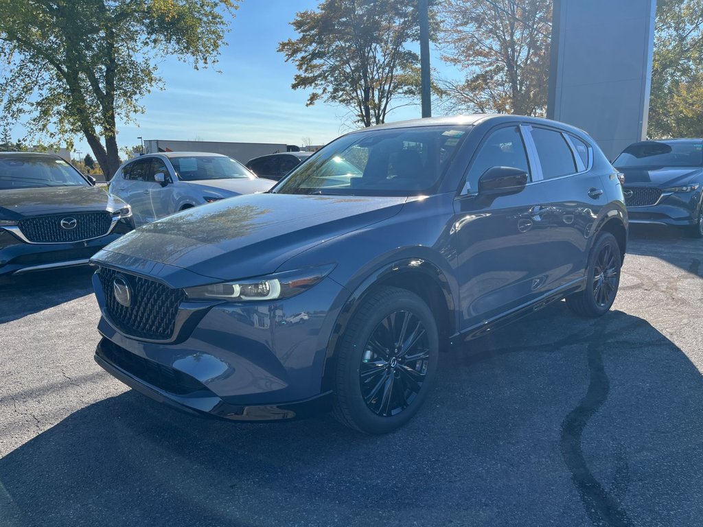 2025 Mazda CX-5 in Pickering, Ontario - 3 - w1024h768px