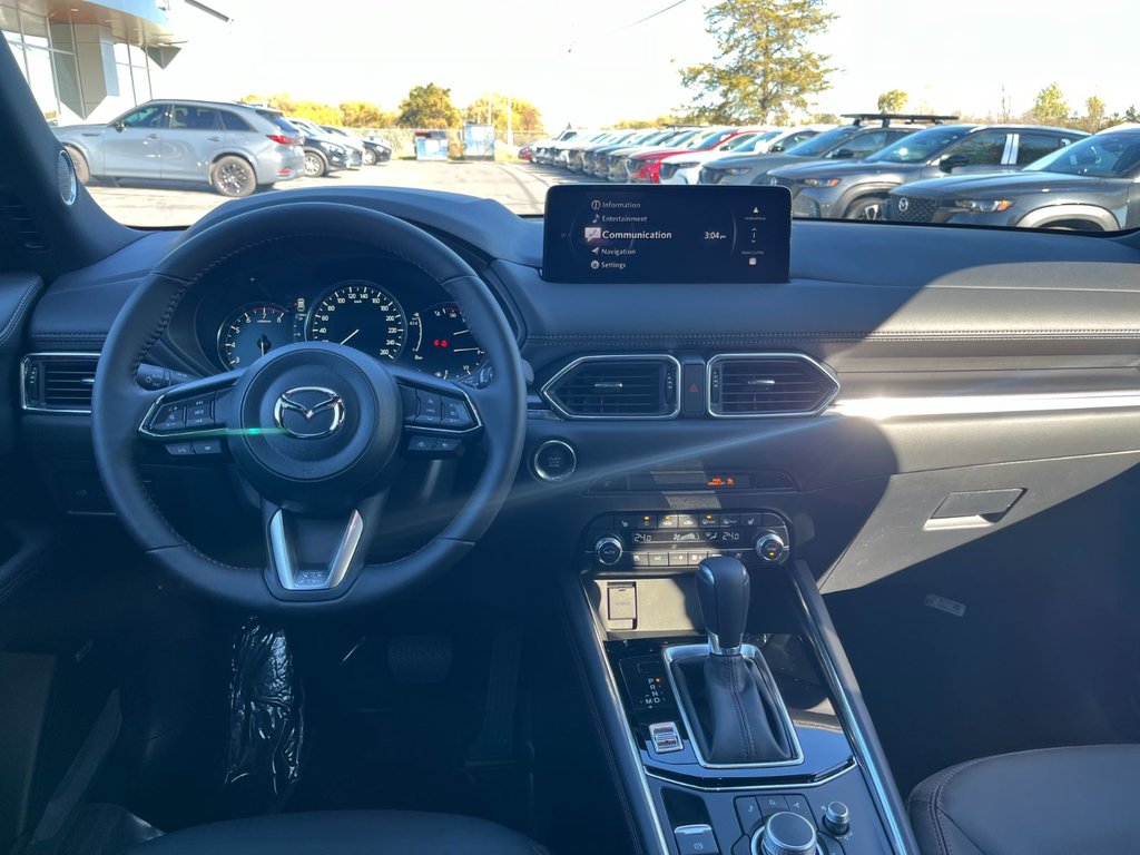 2025 Mazda CX-5 in Pickering, Ontario - 18 - w1024h768px