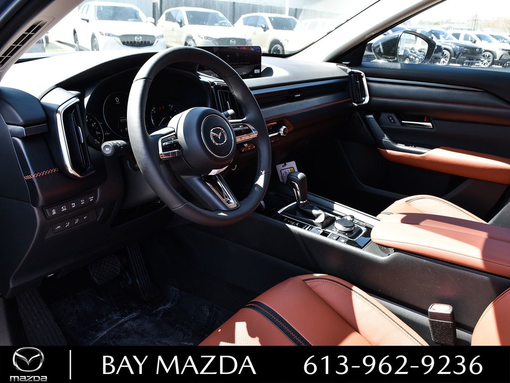 2024 Mazda CX-50 in Pickering, Ontario - 13 - w1024h768px