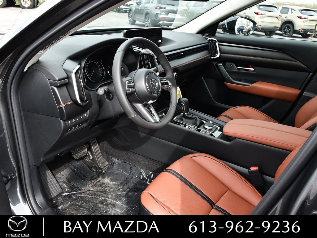 2024 Mazda CX-50 in Pickering, Ontario - 13 - w1024h768px