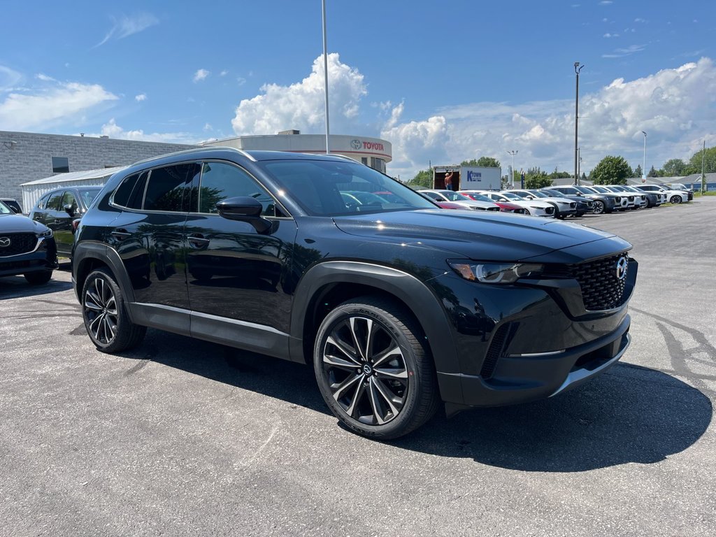 2024 Mazda CX-50 in Pickering, Ontario - 9 - w1024h768px