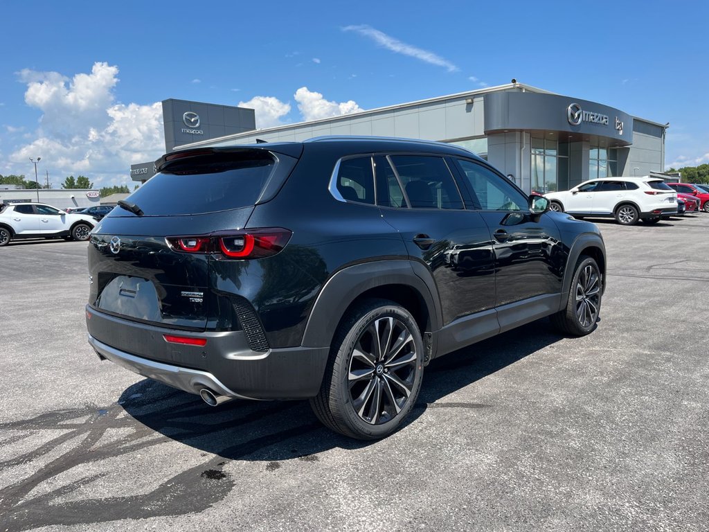 2024 Mazda CX-50 in Pickering, Ontario - 7 - w1024h768px