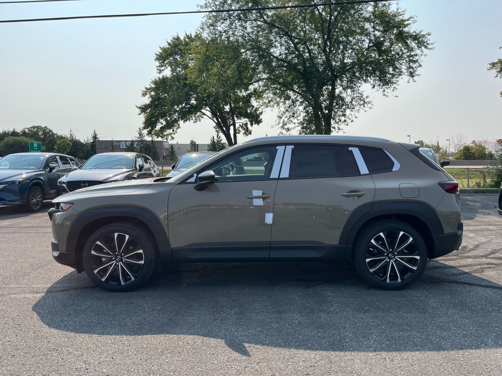 2025 Mazda CX-50 in Pickering, Ontario - 4 - w1024h768px