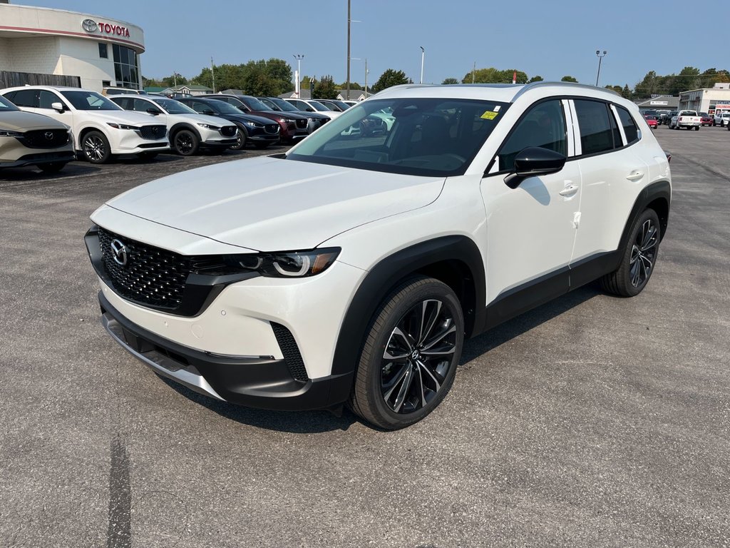 2025 Mazda CX-50 in Pickering, Ontario - 3 - w1024h768px