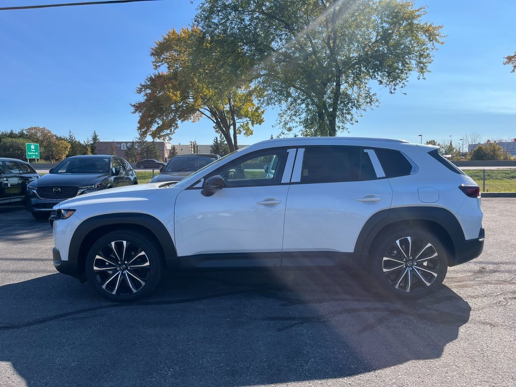 2025 Mazda CX-50 in Pickering, Ontario - 4 - w1024h768px