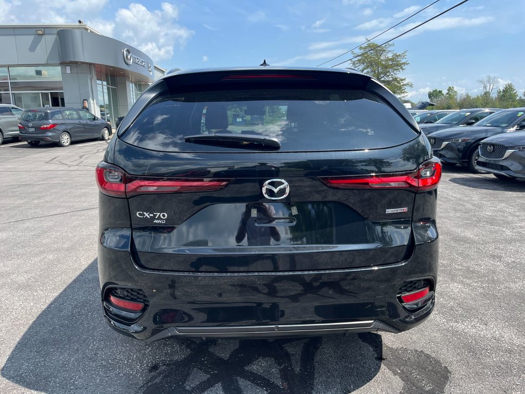 2025 Mazda CX-70 Hybrid in Pickering, Ontario - 6 - w1024h768px