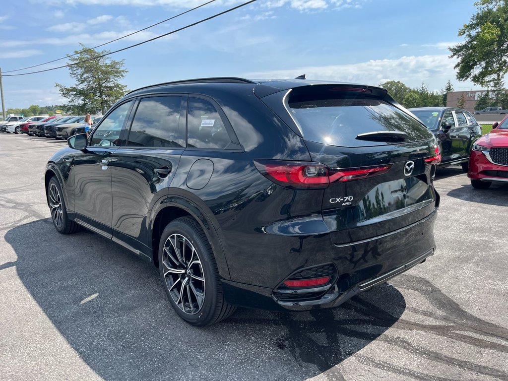 2025 Mazda CX-70 Hybrid in Pickering, Ontario - 5 - w1024h768px