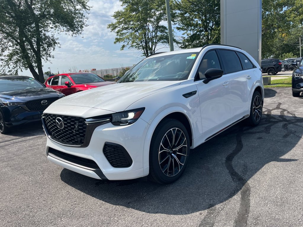 2025 Mazda CX-70 Hybrid in Pickering, Ontario - 3 - w1024h768px