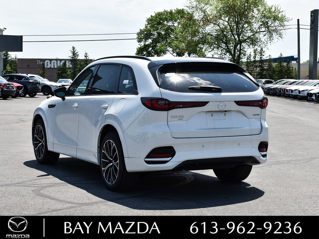 2025 Mazda CX-70 PHEV in Pickering, Ontario - 6 - w1024h768px