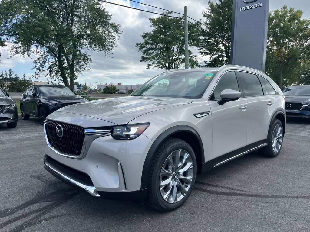 2025 Mazda CX-90 Hybrid in Pickering, Ontario - 3 - w1024h768px