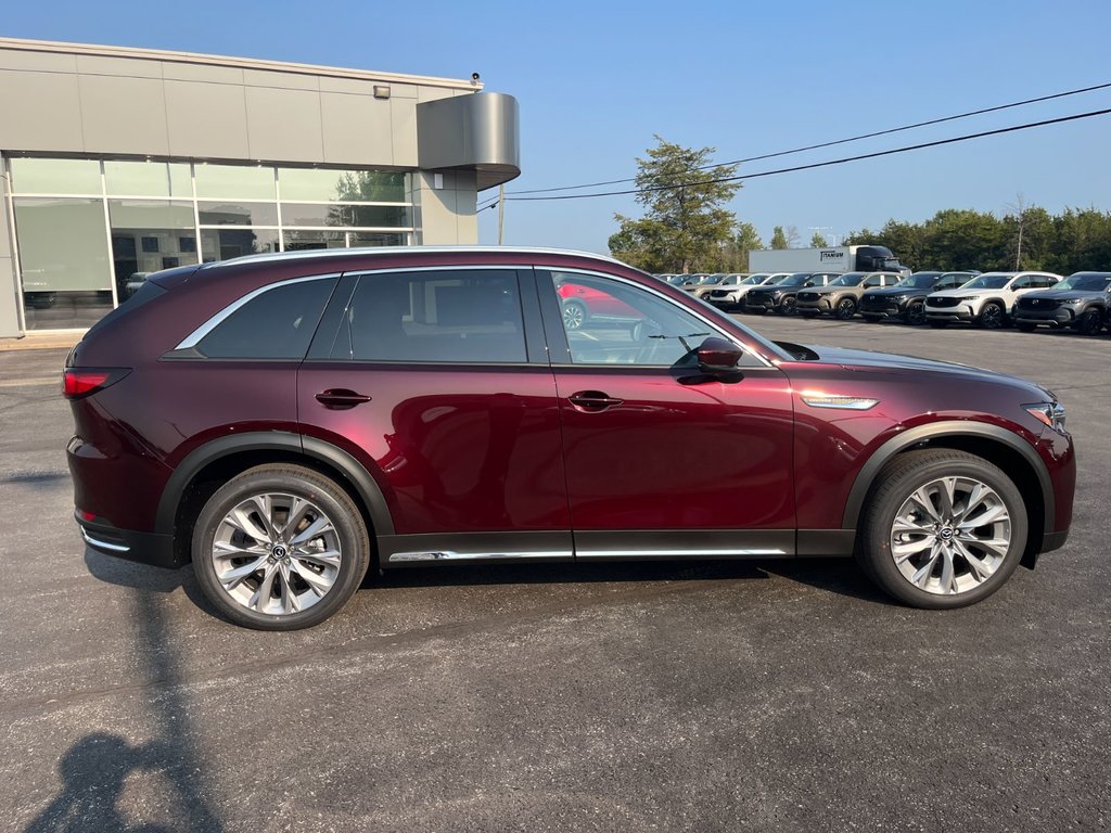 2025 Mazda CX-90 Hybrid in Pickering, Ontario - 8 - w1024h768px