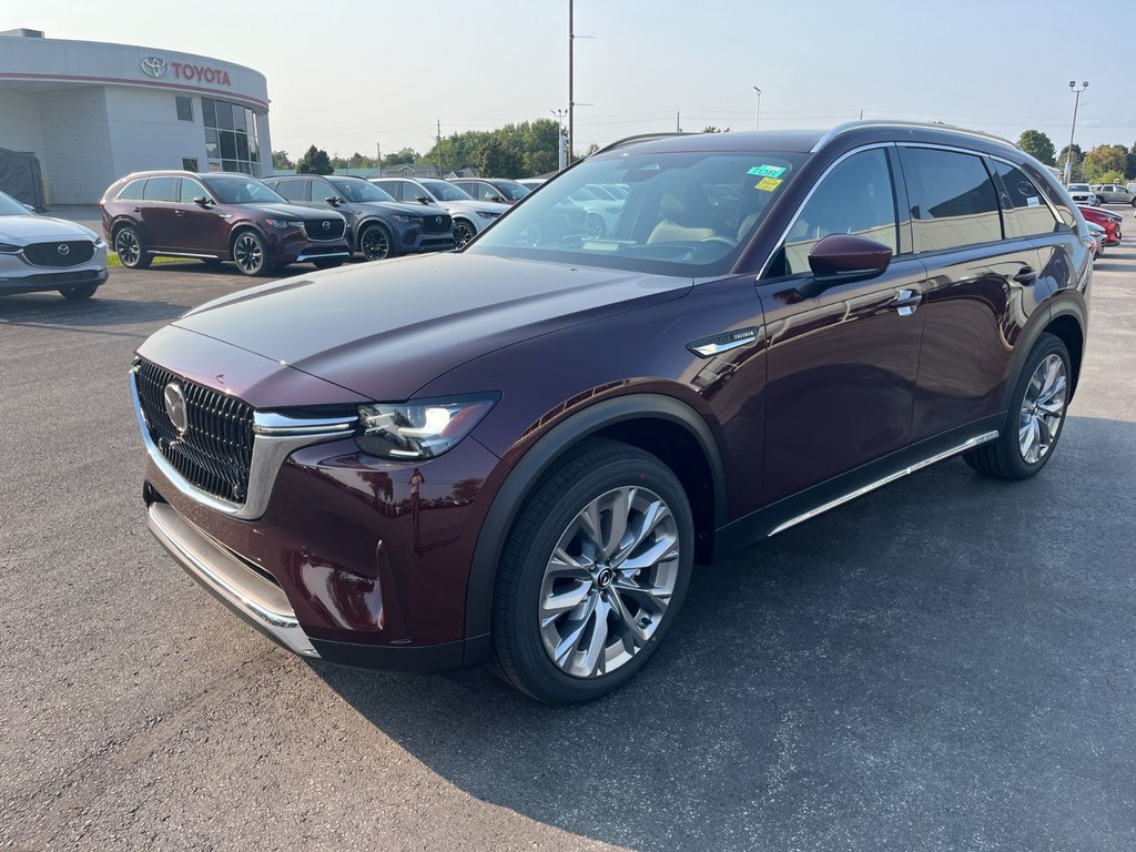 2025 Mazda CX-90 Hybrid in Pickering, Ontario - 3 - w1024h768px