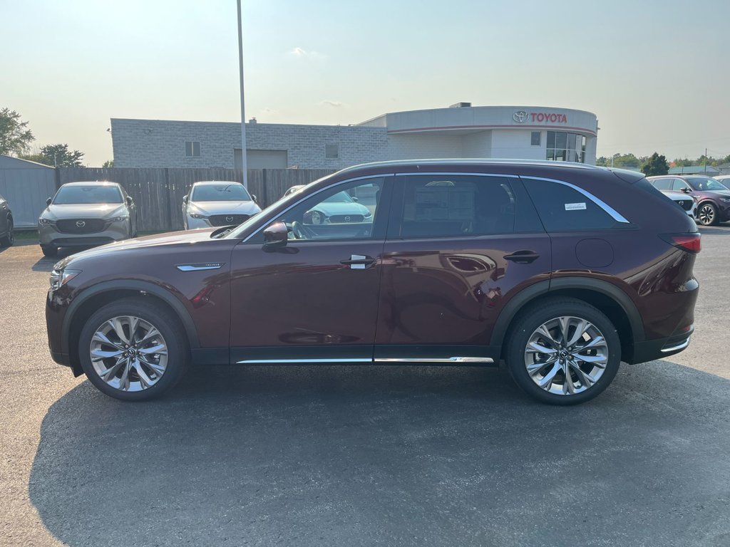 2025 Mazda CX-90 Hybrid in Pickering, Ontario - 4 - w1024h768px