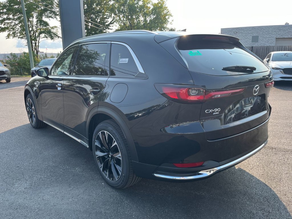 2025 Mazda CX-90 Plug-In Hybrid in Pickering, Ontario - 5 - w1024h768px