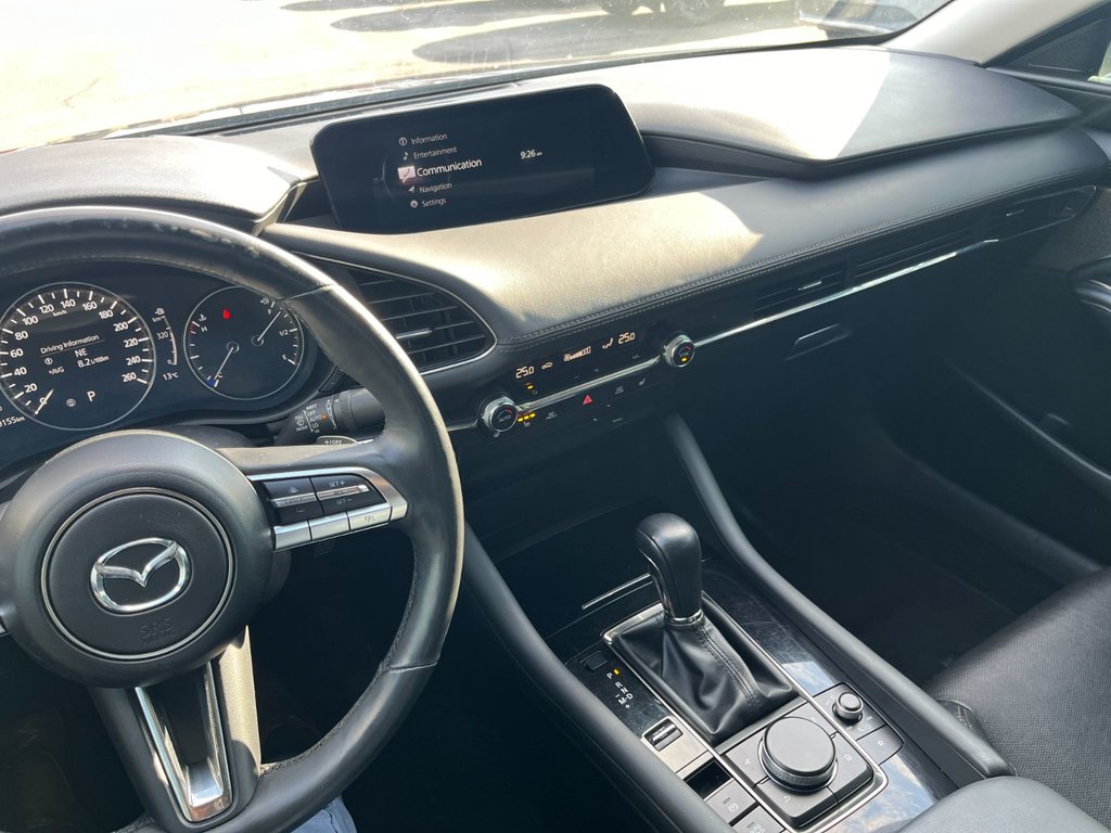 2020 Mazda 3 in Pickering, Ontario - 25 - w1024h768px