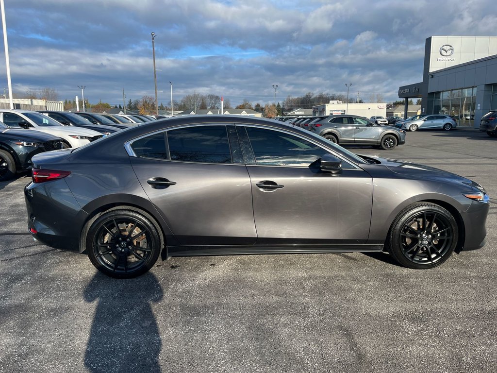 2020 Mazda 3 in Pickering, Ontario - 8 - w1024h768px