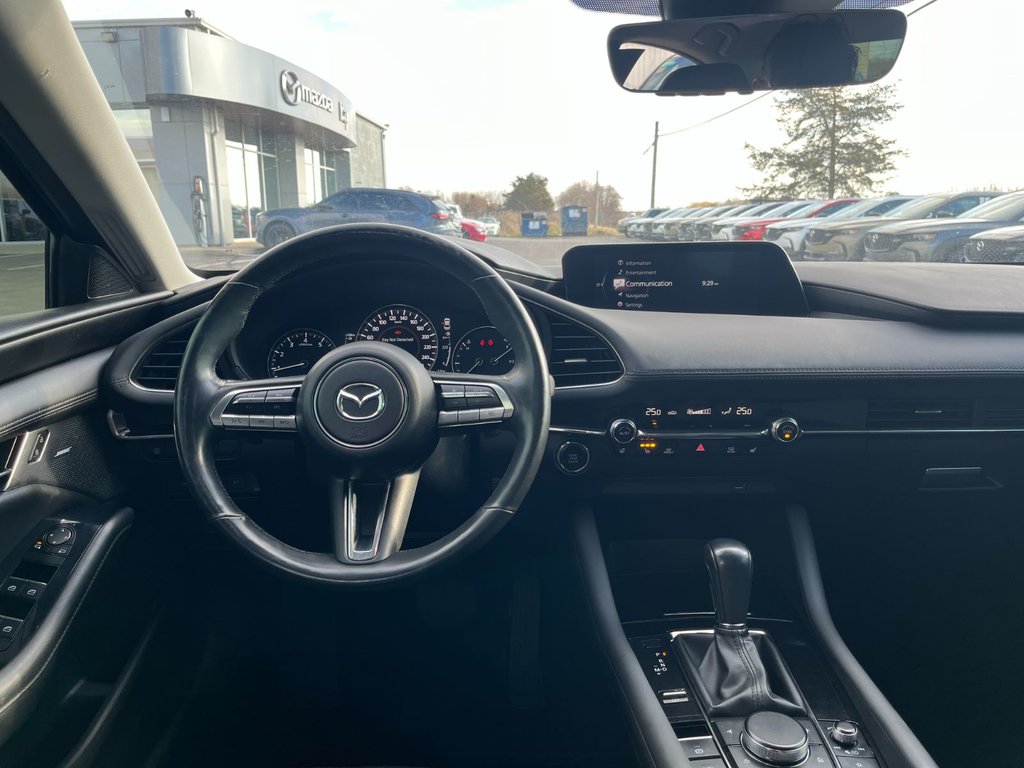 2020 Mazda 3 in Pickering, Ontario - 19 - w1024h768px