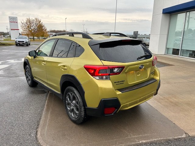 2021 Subaru Crosstrek in Pickering, Ontario - 4 - w1024h768px